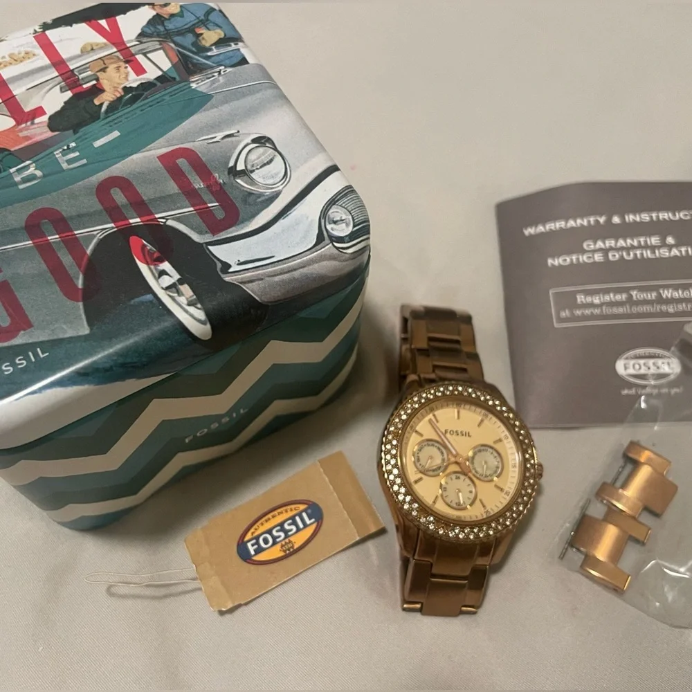 Fossil Rose Gold Women’s Watch with Crystal Accents - Picture 8 of 8